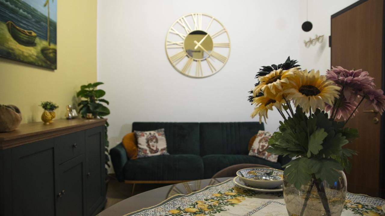 Le Maioliche Apartment Palermo Bagian luar foto