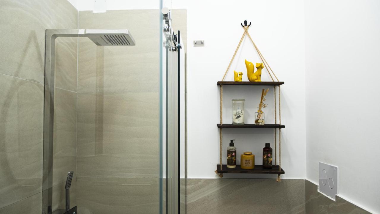 Le Maioliche Apartment Palermo Bagian luar foto
